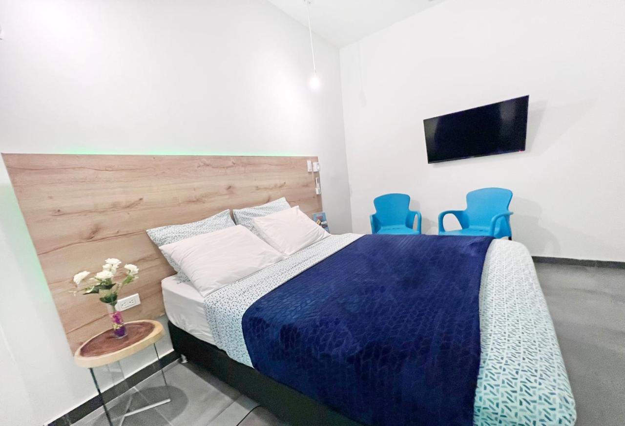 Comunidad Calle 13 Hotel Boutique ซันตามาร์ตา ภายนอก รูปภาพ